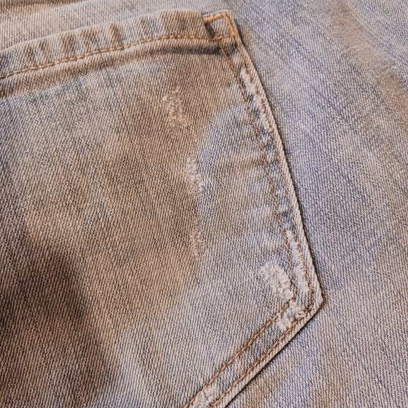 Lane Bryant Distressed Jeans 👖 - Picture 7 of 11